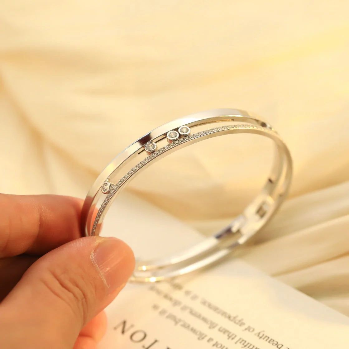 [Imperial] Move Romane Diamond Bangle Bracelet