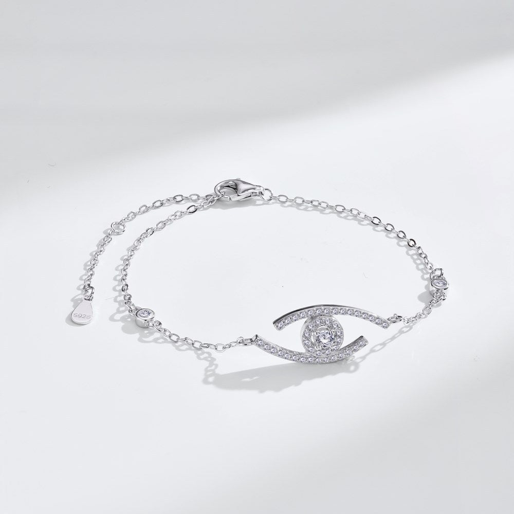 [Imperial] Lucky Eye Pave-Set Diamond Bracelet