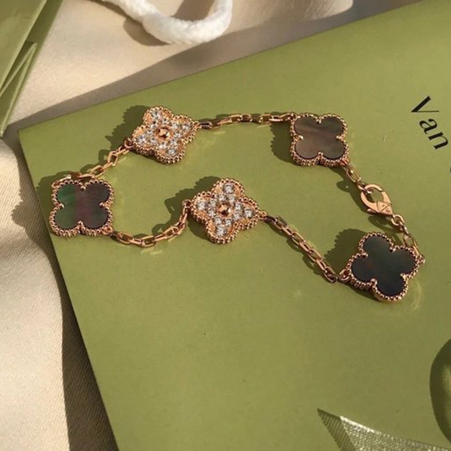 [Imperial]New CLOVER 5 MOTIF GRAY MOP BRACELET COLLECTION