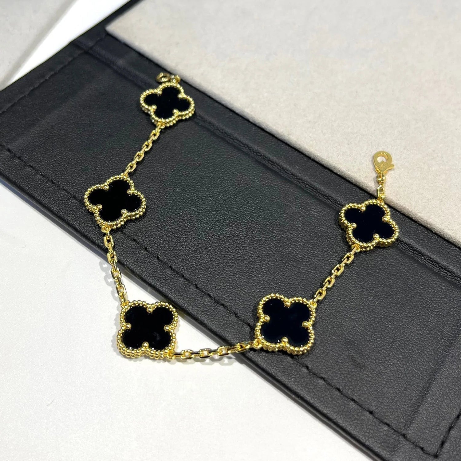 [Imperial]New CLOVER 5 MOTIF ONYXS BRACELET COLLECTION