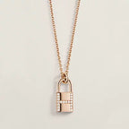 [Imperial] HM ADVANCED NICHE LOCK HEAD NECKLACE DIAMONDS