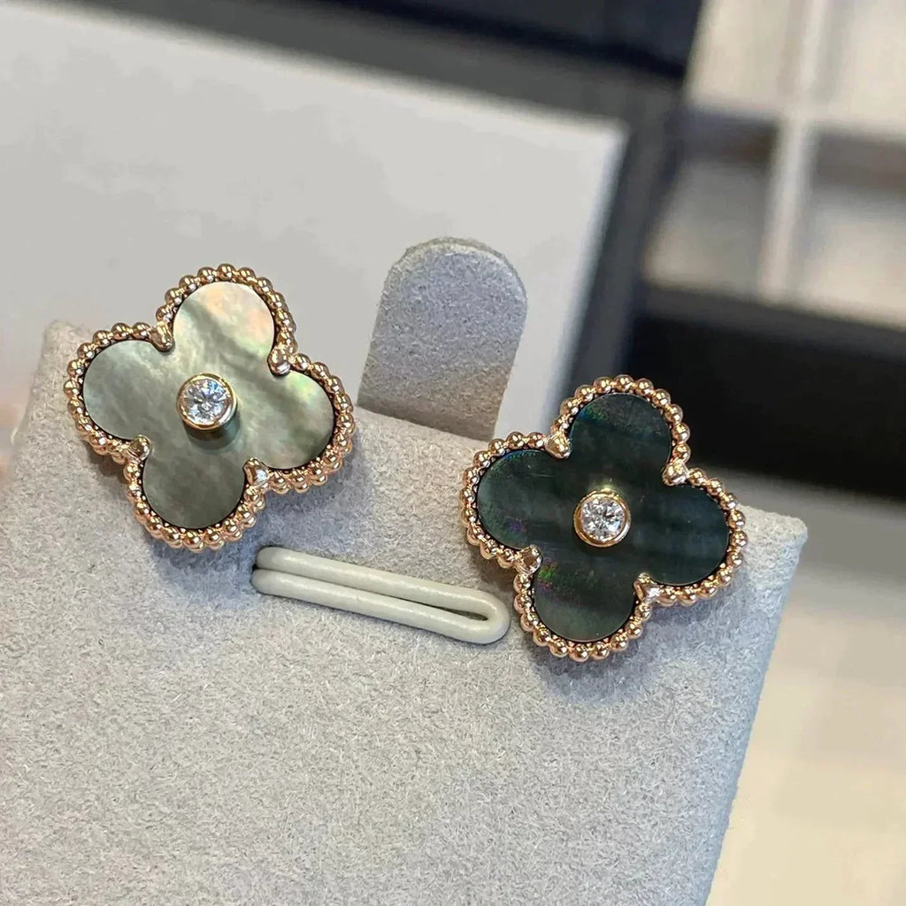 [Imperial] CLOVER MEDIUM 1 MOTIFS GRAY MOP  DIAMOND EARRINGS