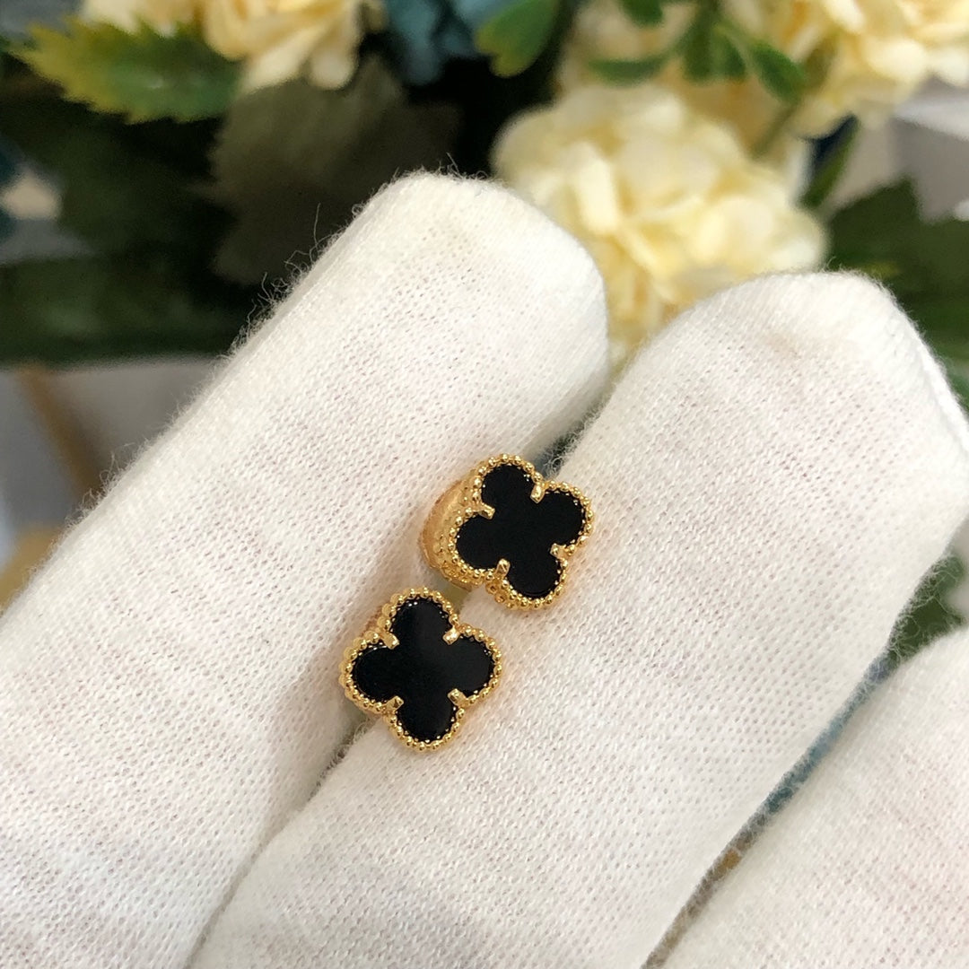 [Imperial] CLOVER MINI GOLD EARRINGS