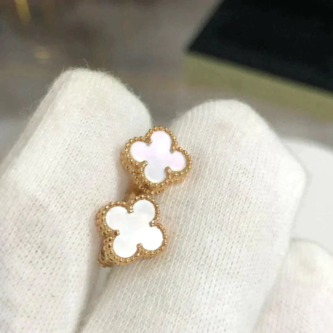 [Imperial] CLOVER MINI 9.5MM WHITE MOP EARRINGS