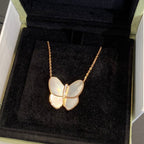 [Imperial] BUTTERFLY GOLD MOP DIAMOND NECKLACE