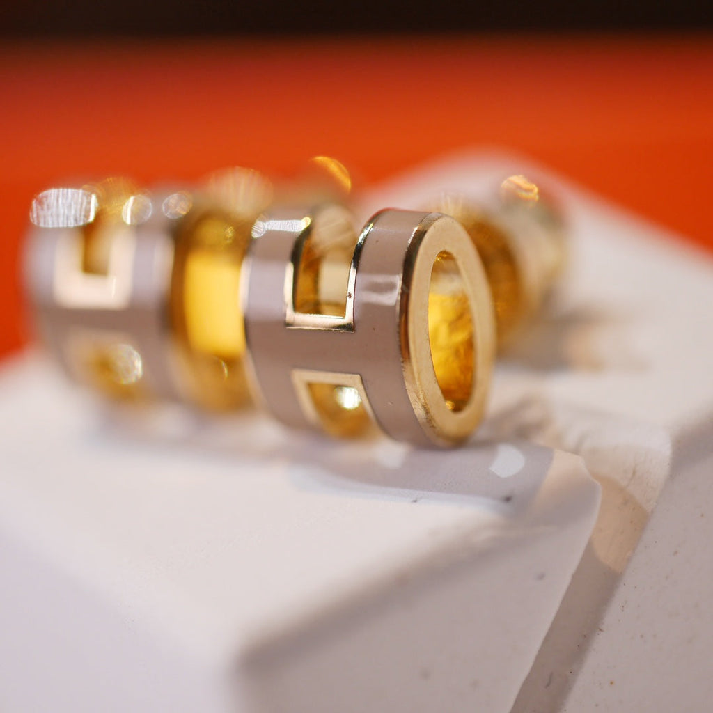 [Imperial] MINI POP H GOLD EARRINGS GREY