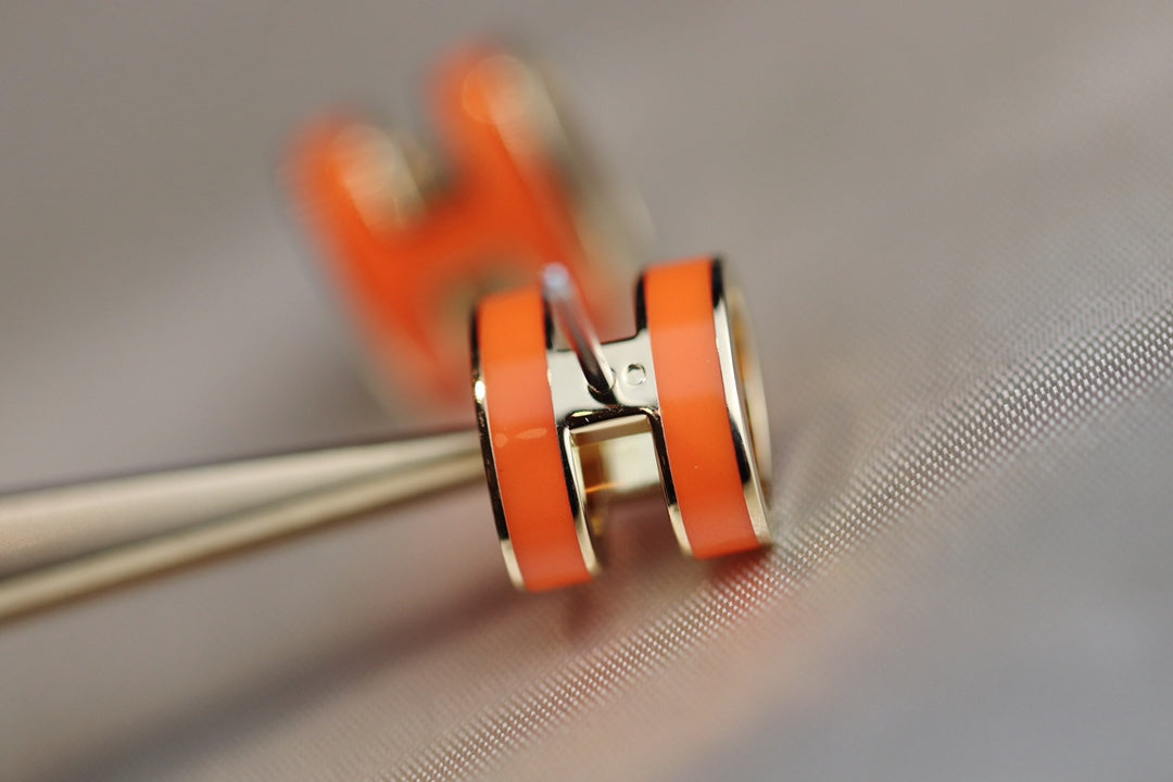 [Imperial] MINI POP H EARRINGS ORANGE