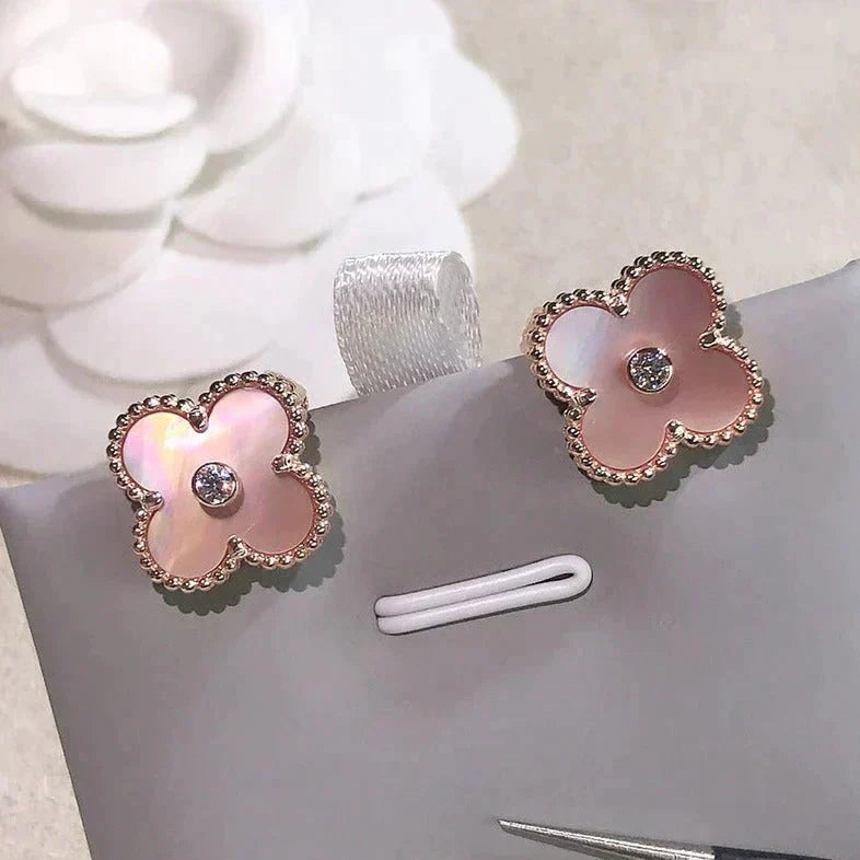 [Imperial] CLOVER MEDIUM 1 MOTIFS  PINK MOP DIAMOND EARRINGS