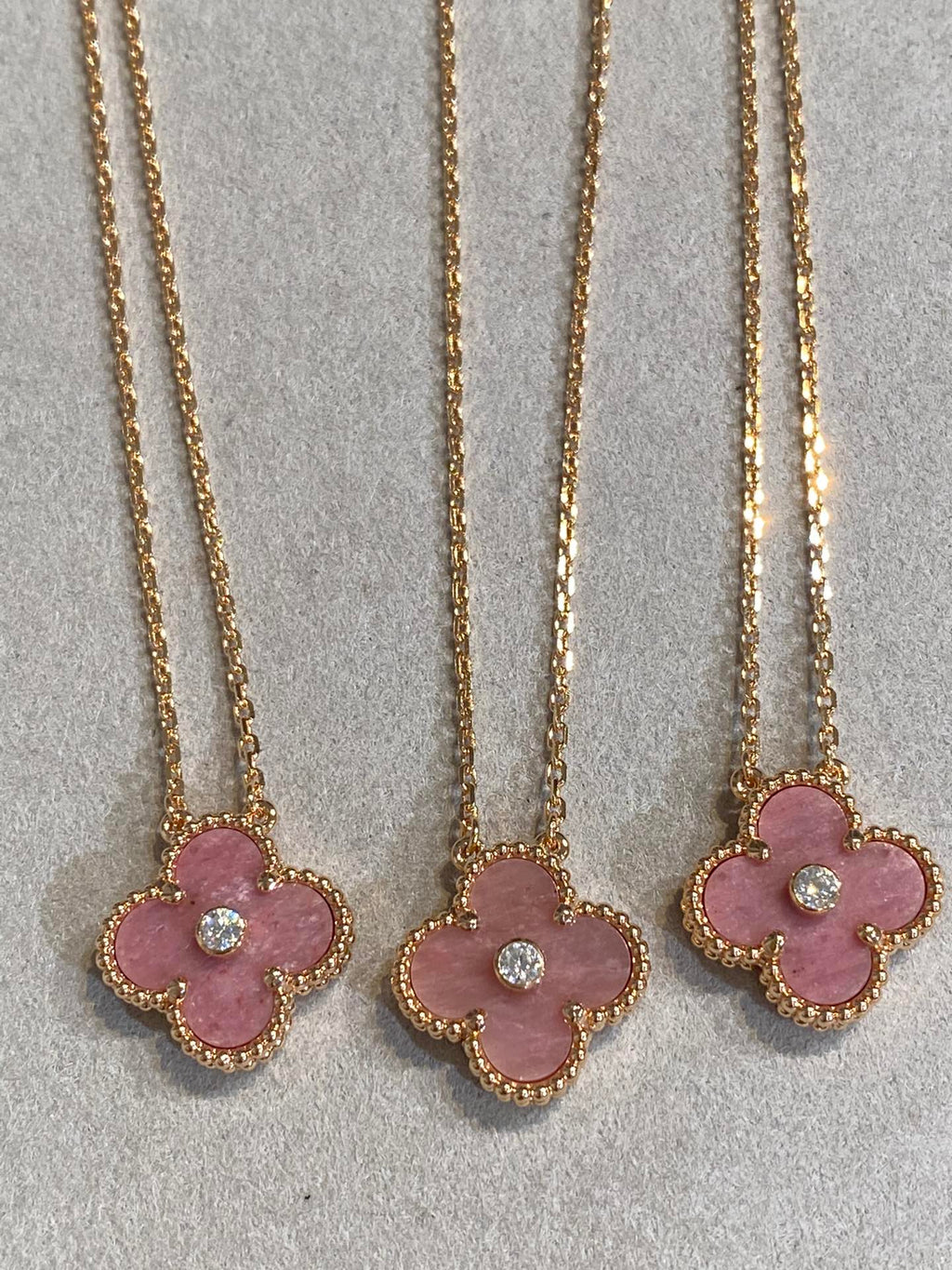 [Imperial] CLOVER 15MM DIAMOND RHODONITE NECKLACE