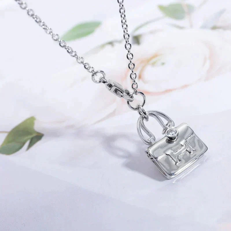 [Imperial] AMULETTE PEDANT SILVER NECKLACE
