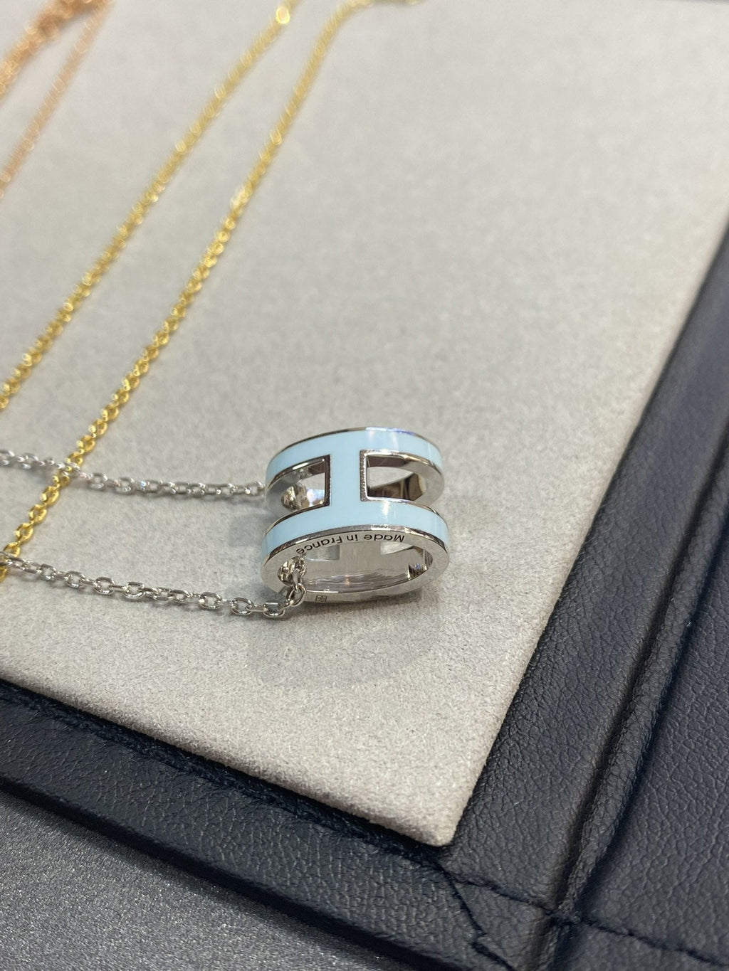 [Imperial] POP H LIGHT BLUE NECKLACE
