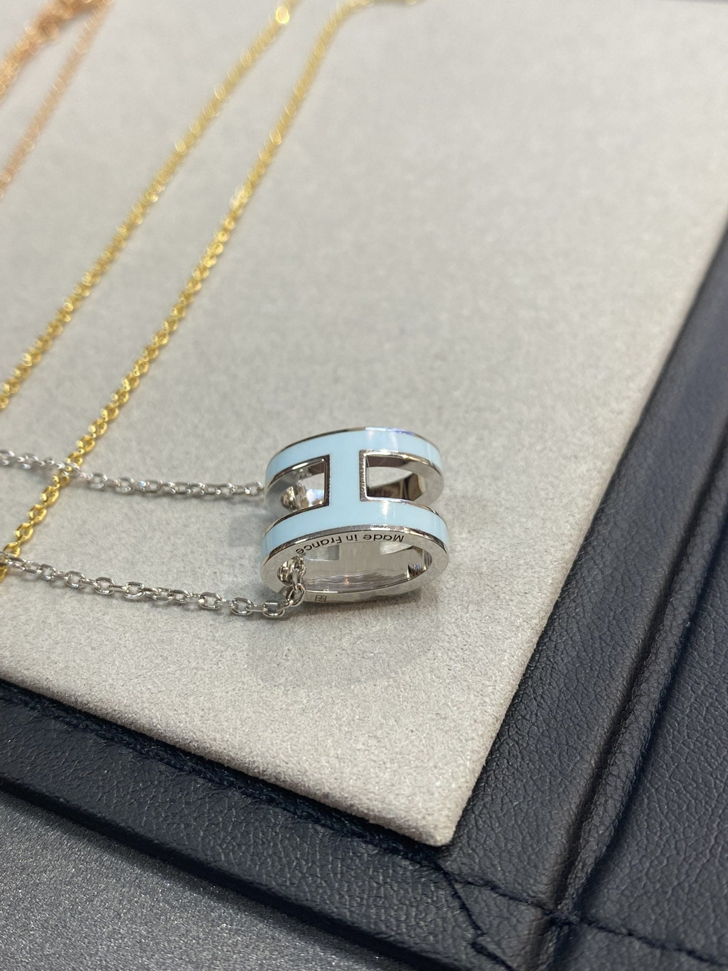 [Imperial] POP H LIGHT BLUE NECKLACE