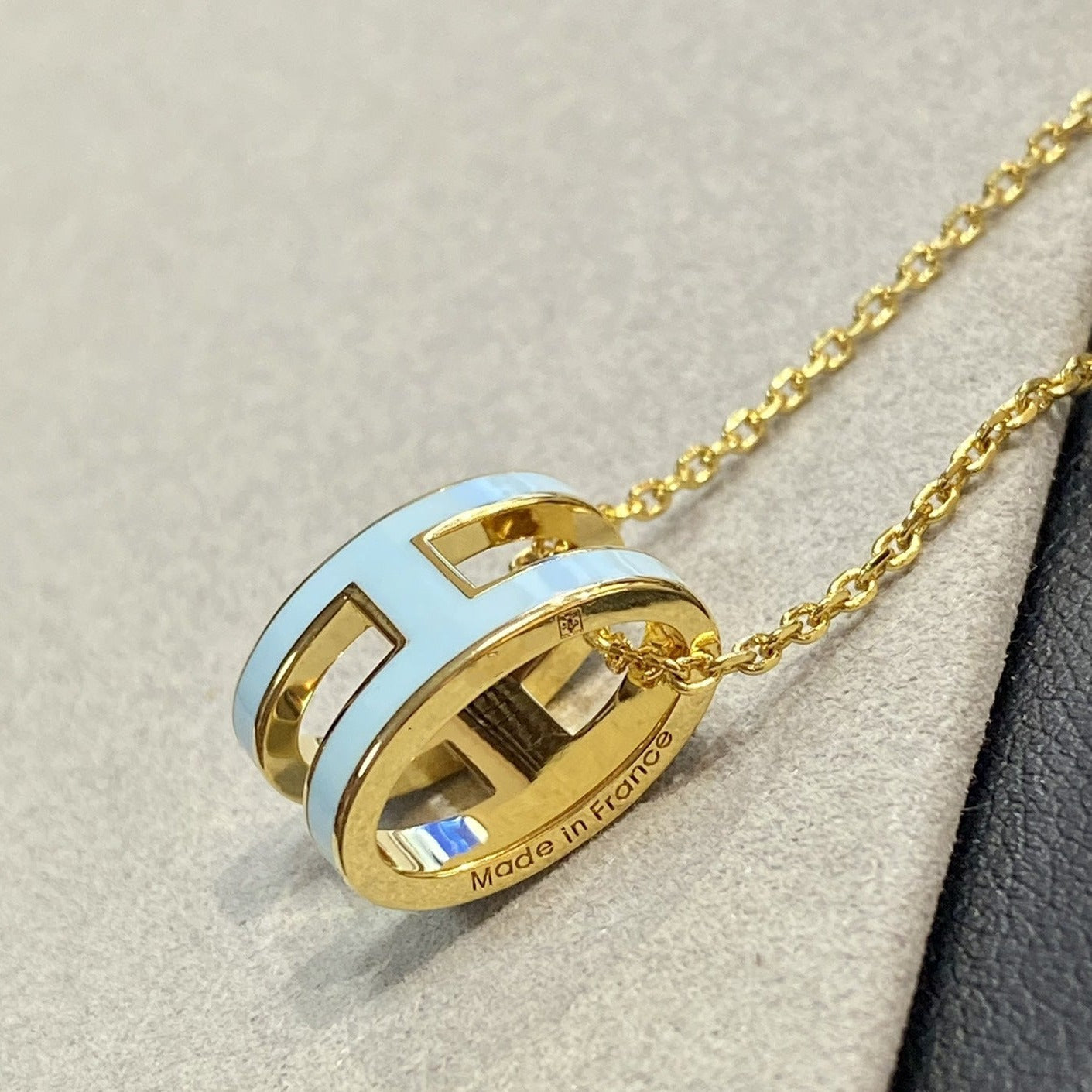[Imperial] POP H LIGHT BLUE NECKLACE
