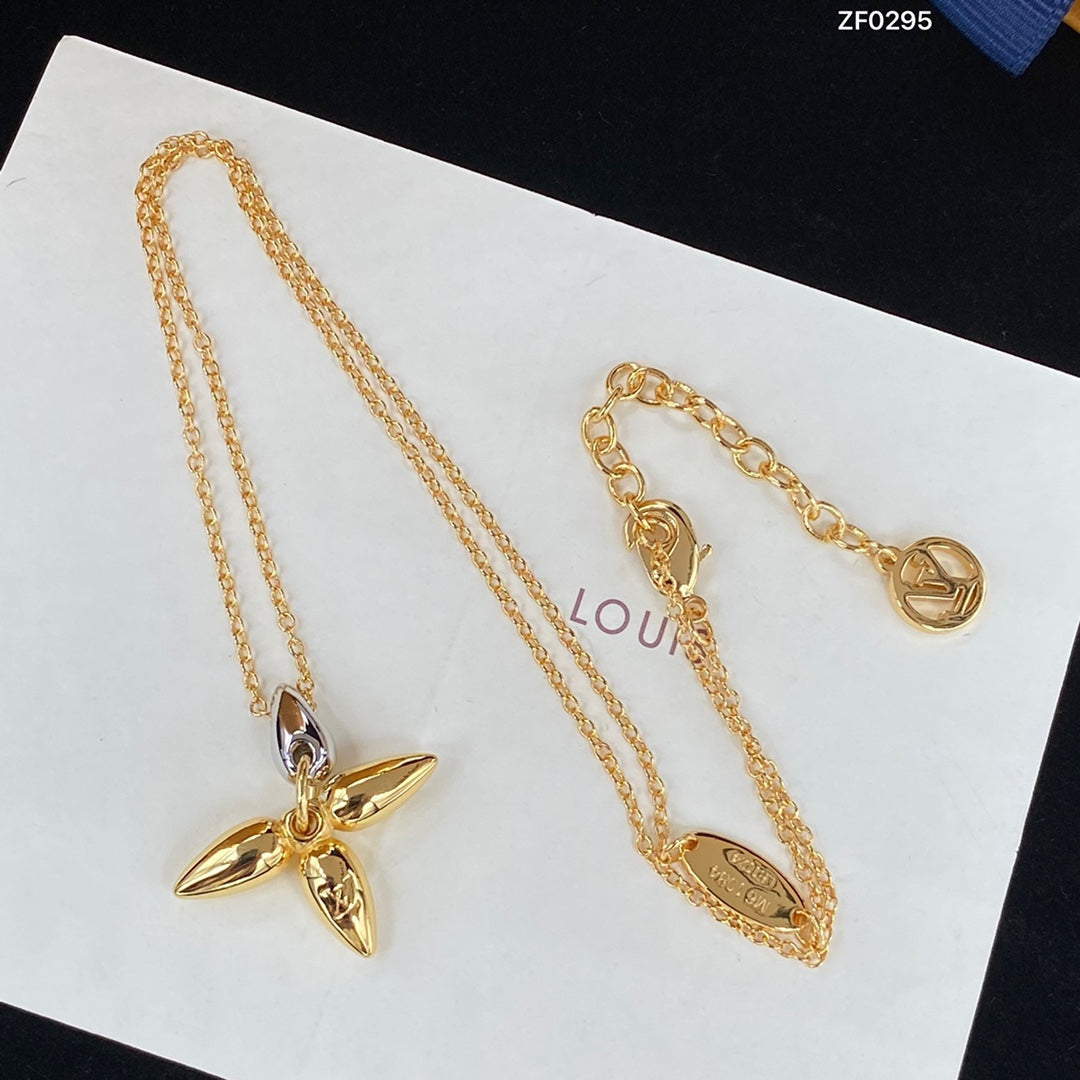 [Imperial] LOUISETTE PEDANT GOLD NECKLACE