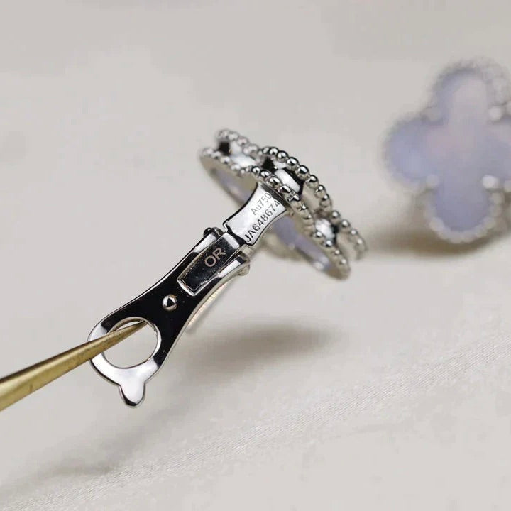 [Imperial] CLOVER MEDIUM 1 MOTIFS  WHITE MOP EARRINGS SILVER