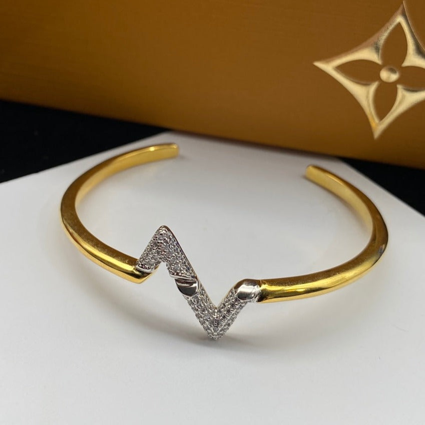 [Imperial] VOLTE UPSITE DOWN DIAMOND GOLD OPEN BRACELET