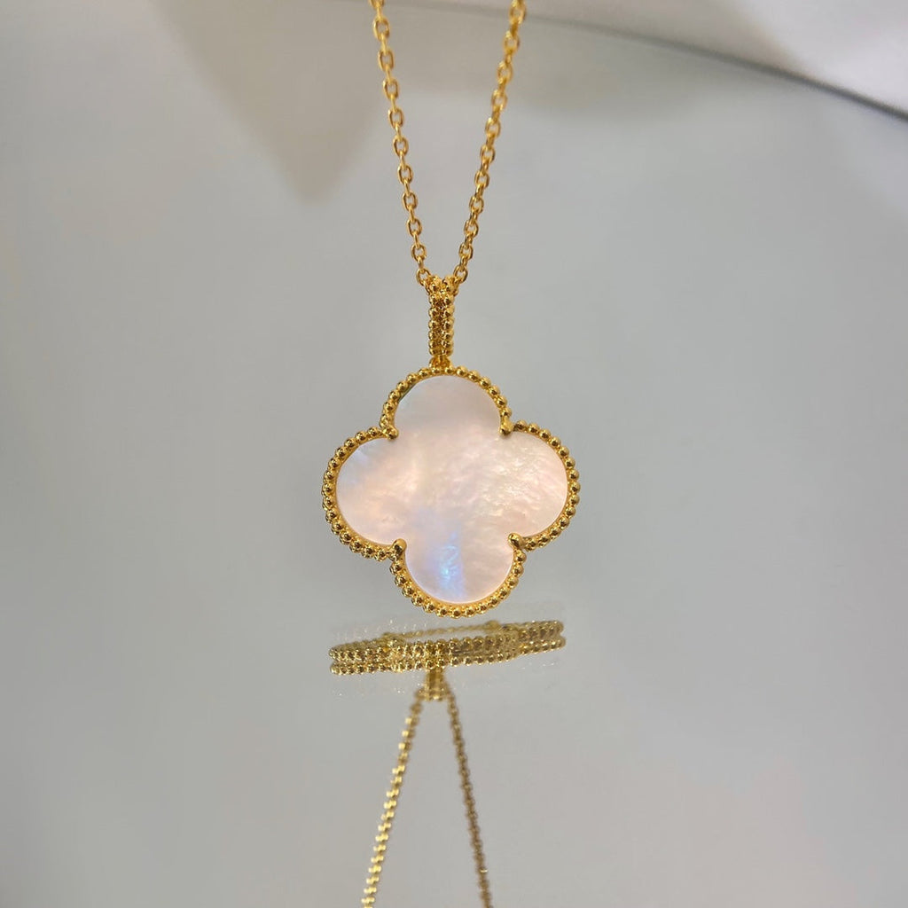 [Imperial] CLOVER 25MM MOP LARGE PENDANT NECKLACE