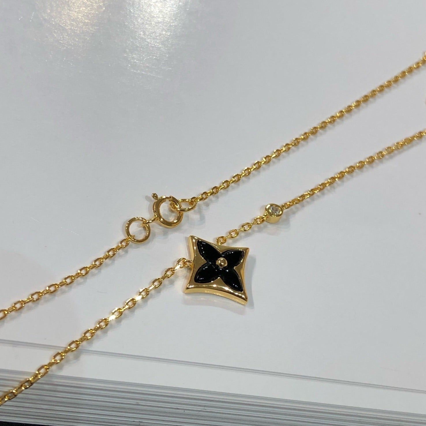 [Imperial] STAR BLACK MOP NECKLACE