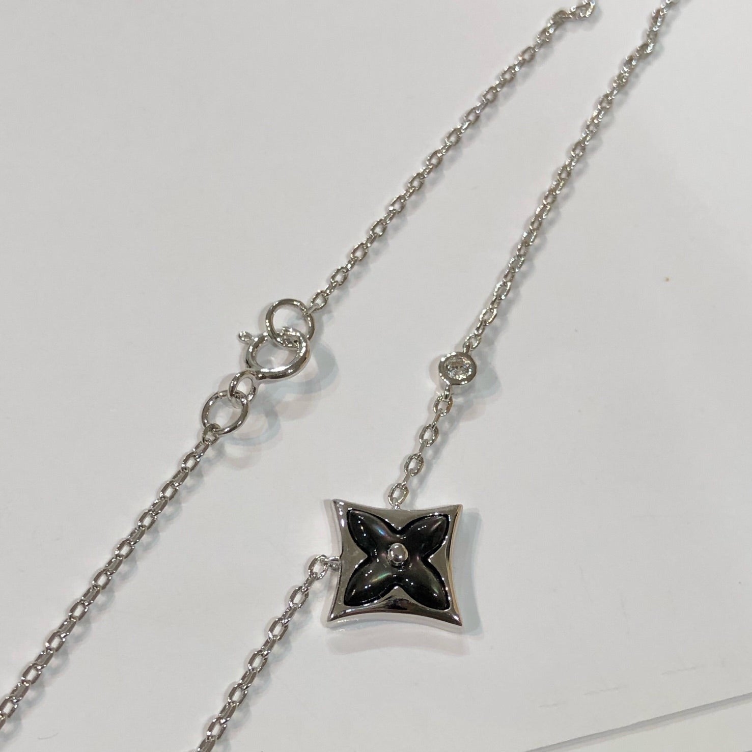 [Imperial] STAR BLACK MOP NECKLACE