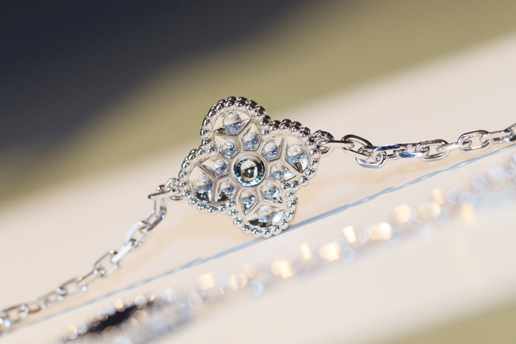 [Imperial] CLOVER 20 MOTIFS ONYX DIAMOND SILVER
