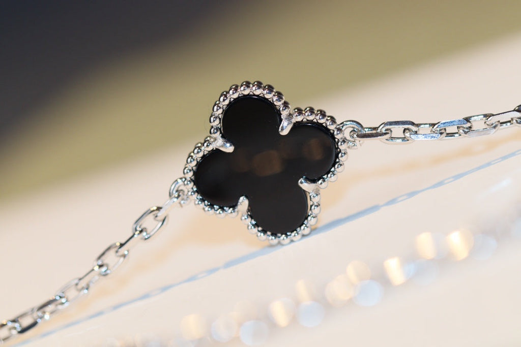 [Imperial] CLOVER 20 MOTIFS ONYX DIAMOND SILVER