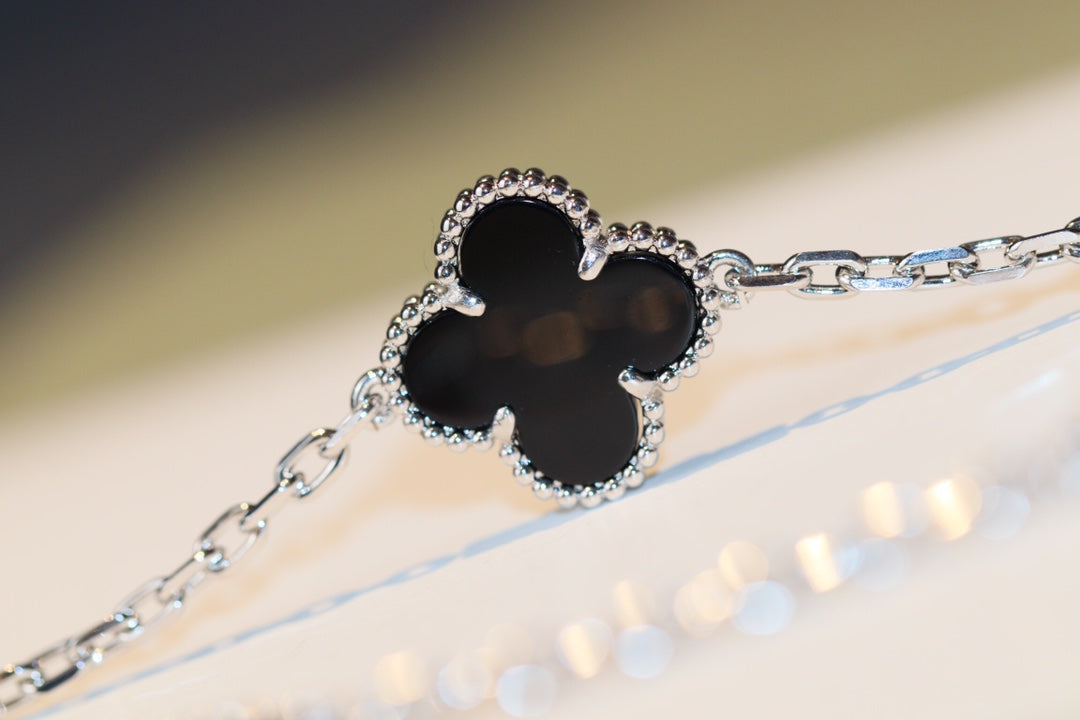 [Imperial] CLOVER 20 MOTIFS ONYX DIAMOND SILVER