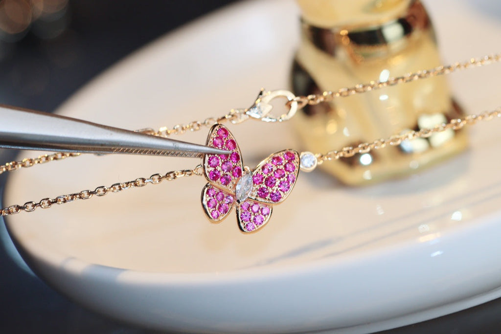 [Imperial] BUTTERFLY RED DIAMOND ROSE GOLD NECKLACE