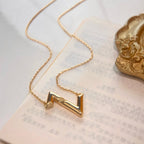 [Imperial] VOLTE UPSIDE DOWN NECKLACE