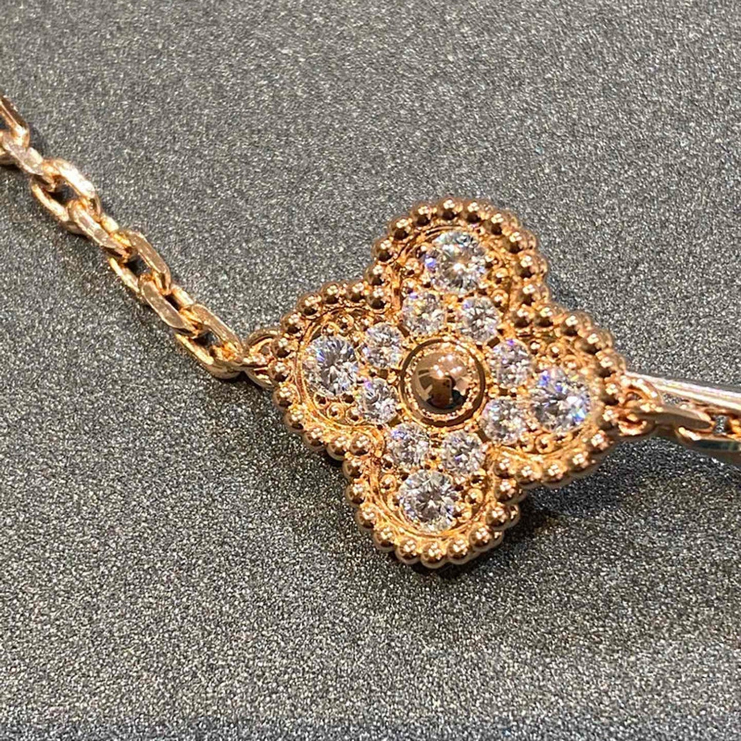 [Imperial] New  CLOVER 5 MOTIF FULL DIAMOND BRACELET COLLECTION