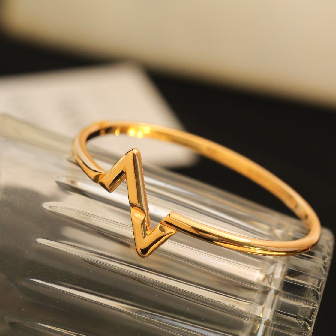 [Imperial] VOLTE UPSITE DOWN BRACELET