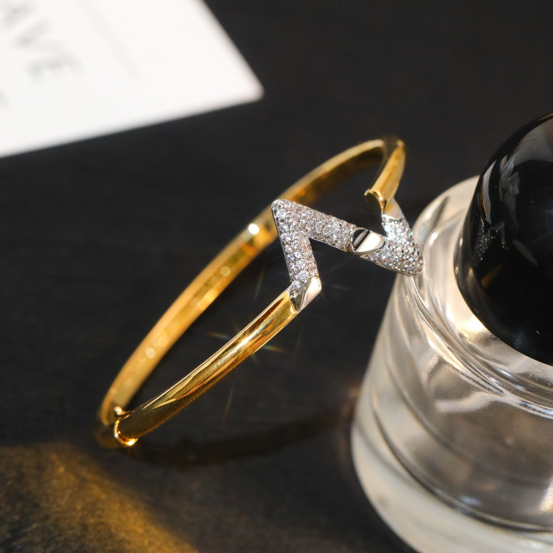[Imperial] VOLTE UPSITE DOWN GOLD DIAMOND BRACELET