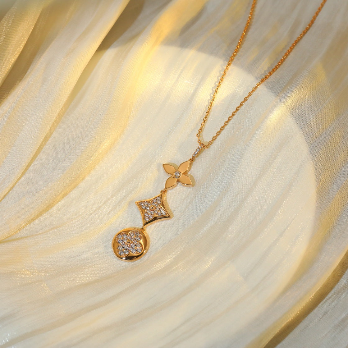 [Imperial] STAR AND SUN DIAMOND PINK GOLD NECKLACE