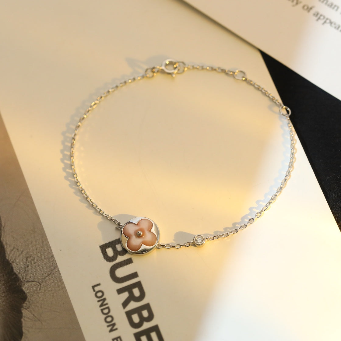 [Imperial] SUN MOTIF PINK MOP SILVER BRACELET