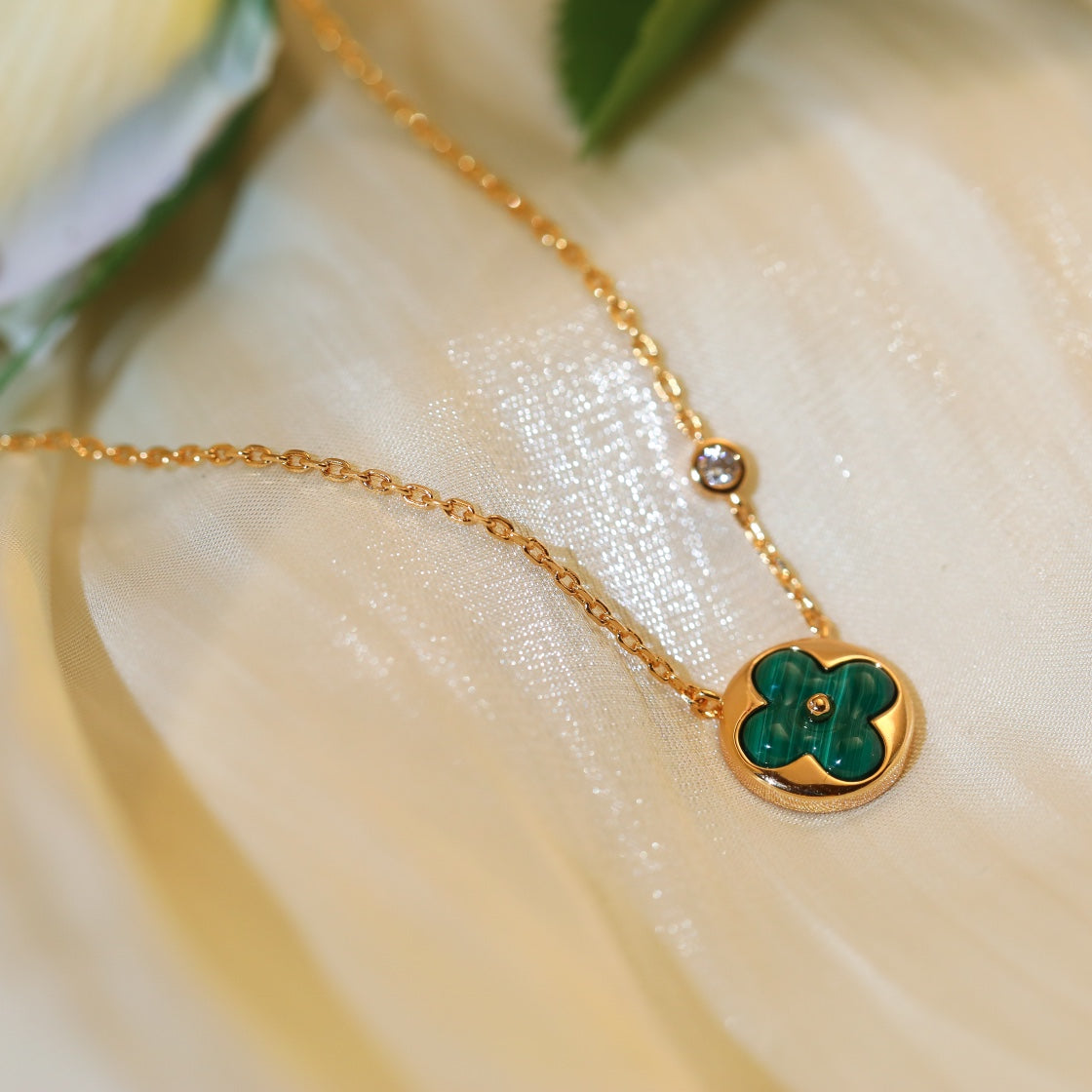 [Imperial] SUN PEDANT PINK GOLD 1 DIAMOND NECKLACE