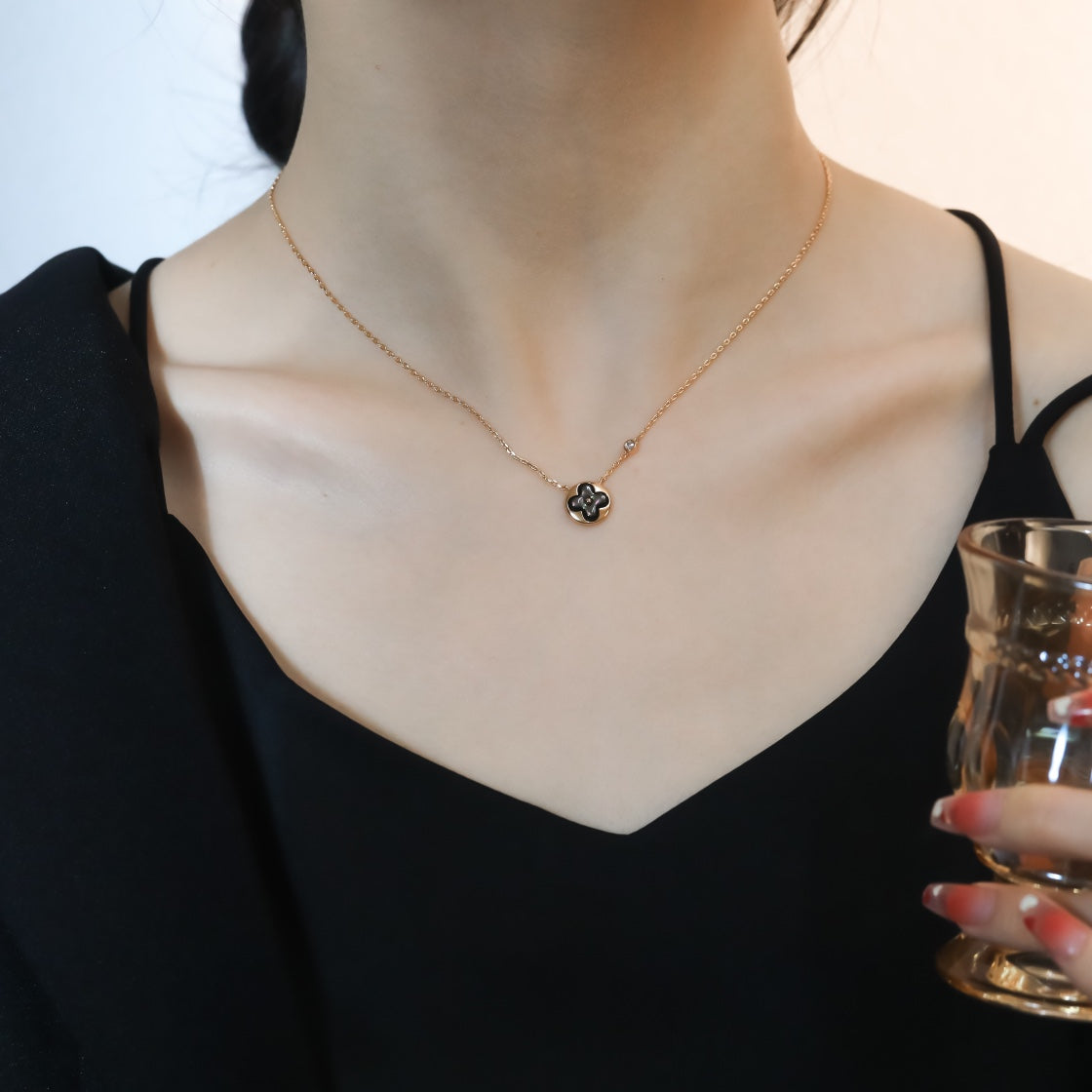 [Imperial] SUN PEDANT PINK GOLD 1 DIAMOND NECKLACE