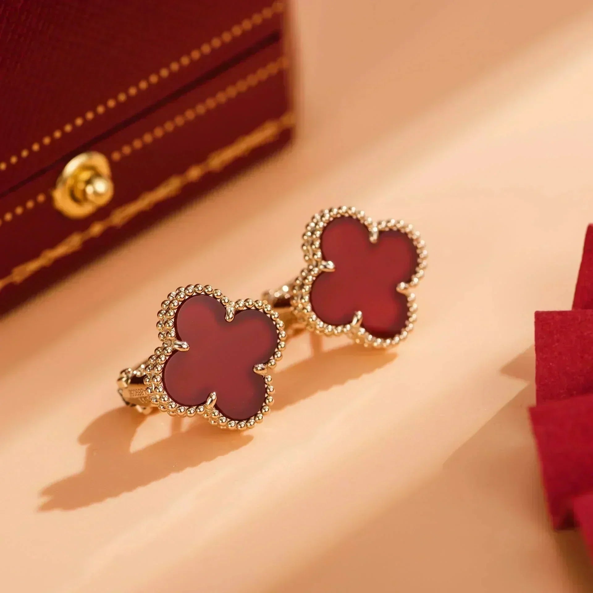 [Imperial] CLOVER MEDIUM 1 MOTIFS CARNELIAN  EARRINGS