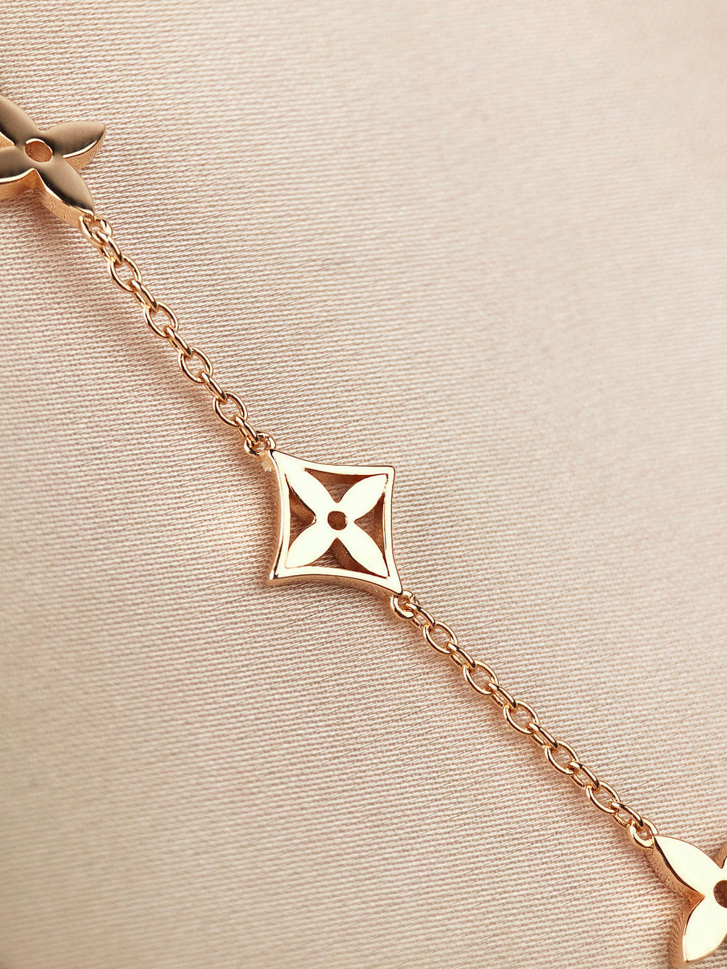 [Imperial] STAR AND SUN 7 MOTIFS GOLD BRACELET