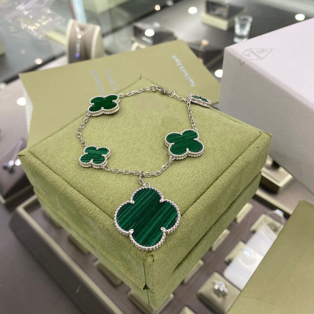 [Imperial] CLOVER 5 MOTIFS SIVLER MALACHITE BRACELET