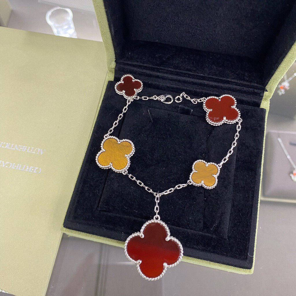 [Imperial] CLOVER 5 MOTIFS SIVLER CARNELIAN TIGER EYE BRACELET