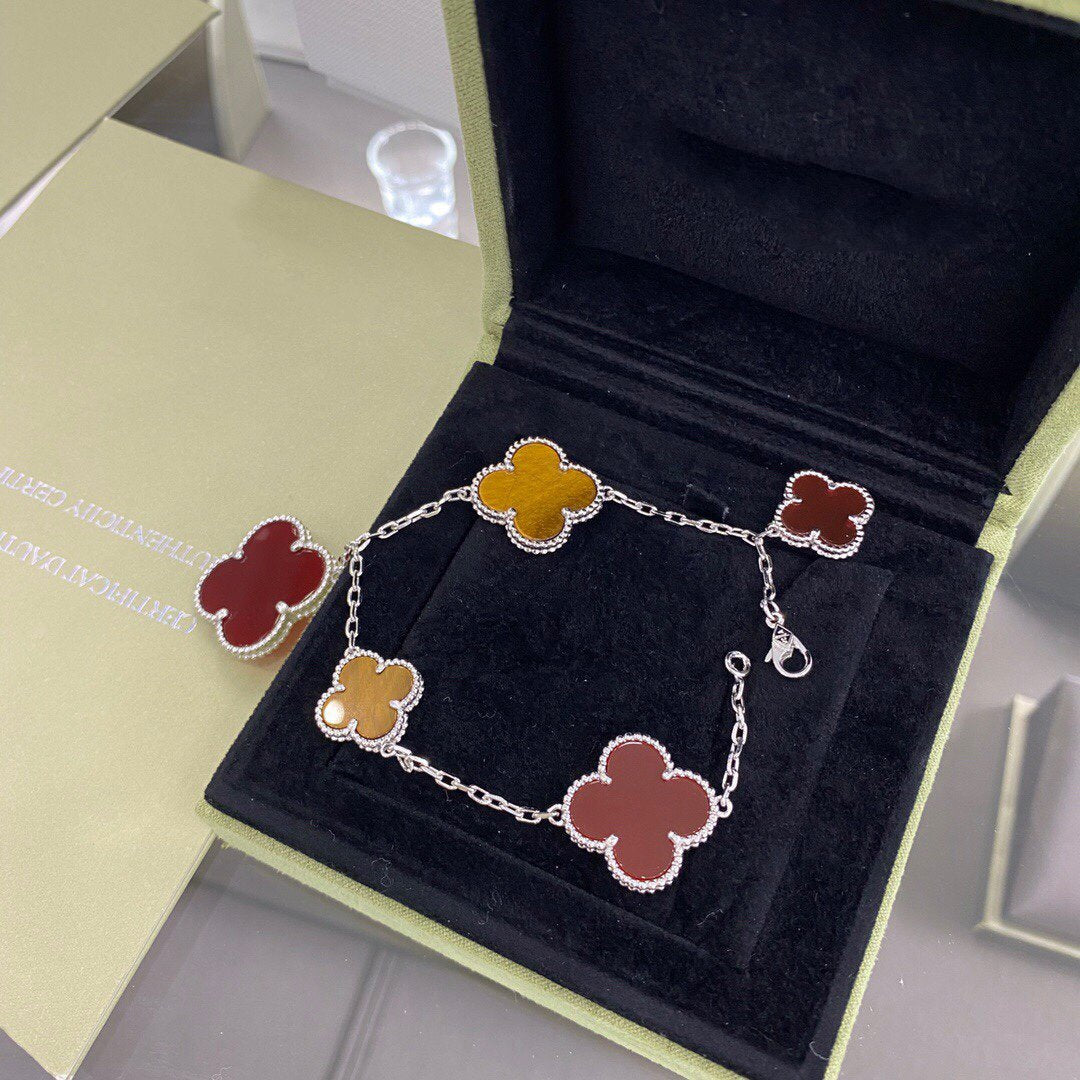 [Imperial] CLOVER 5 MOTIFS SIVLER CARNELIAN TIGER EYE BRACELET