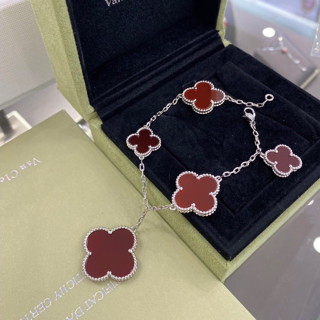 [Imperial] CLOVER 5 MOTIFS SIVLER CARNELIAN BRACELET