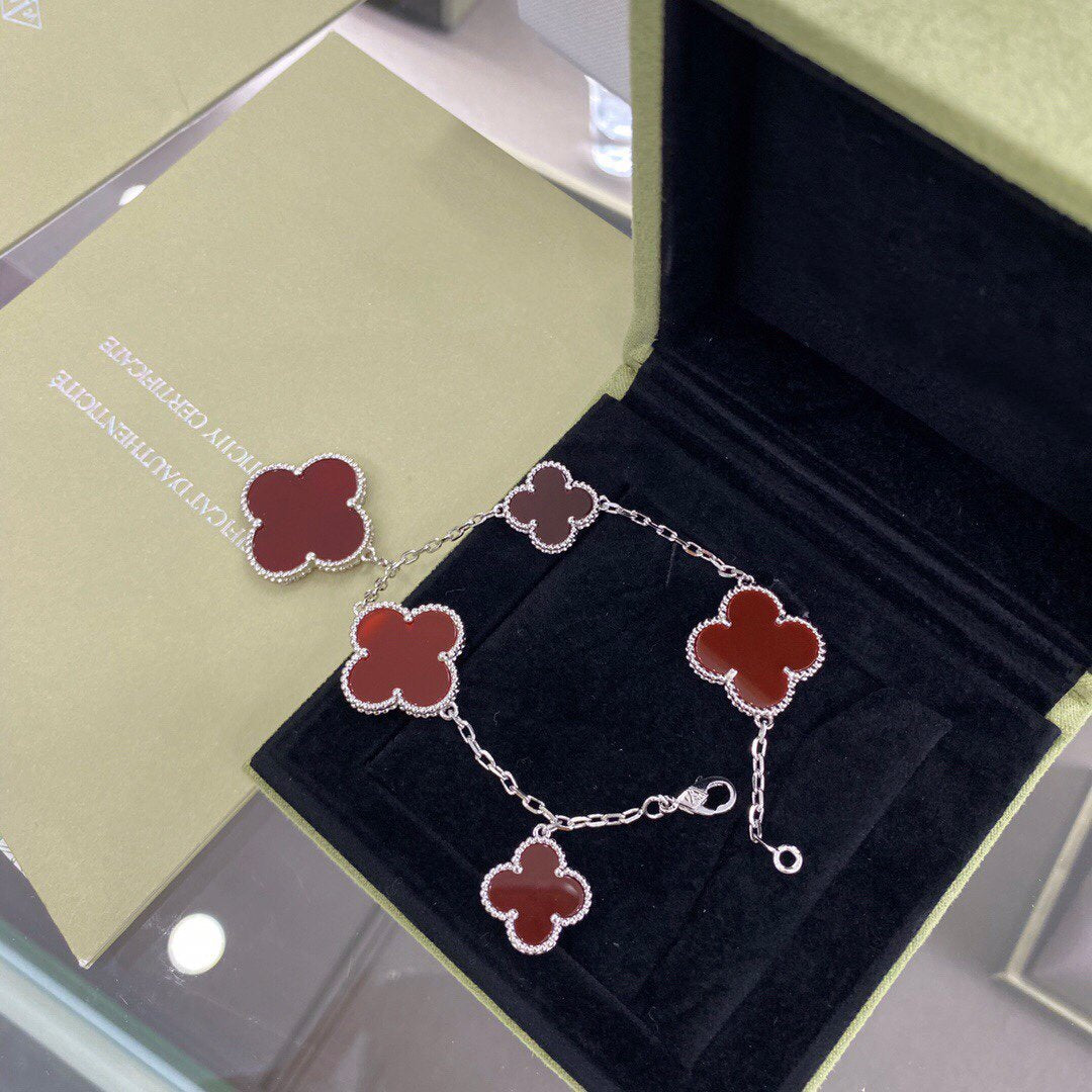 [Imperial] CLOVER 5 MOTIFS SIVLER CARNELIAN BRACELET