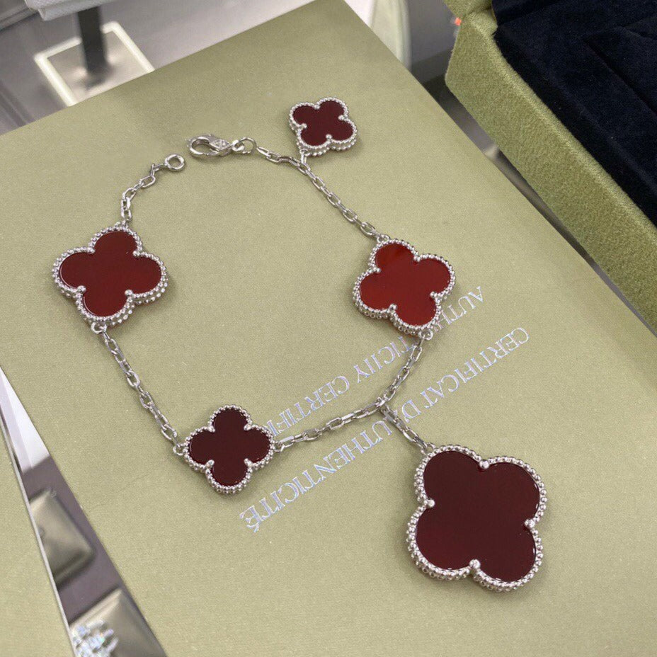 [Imperial] CLOVER 5 MOTIFS SIVLER CARNELIAN BRACELET