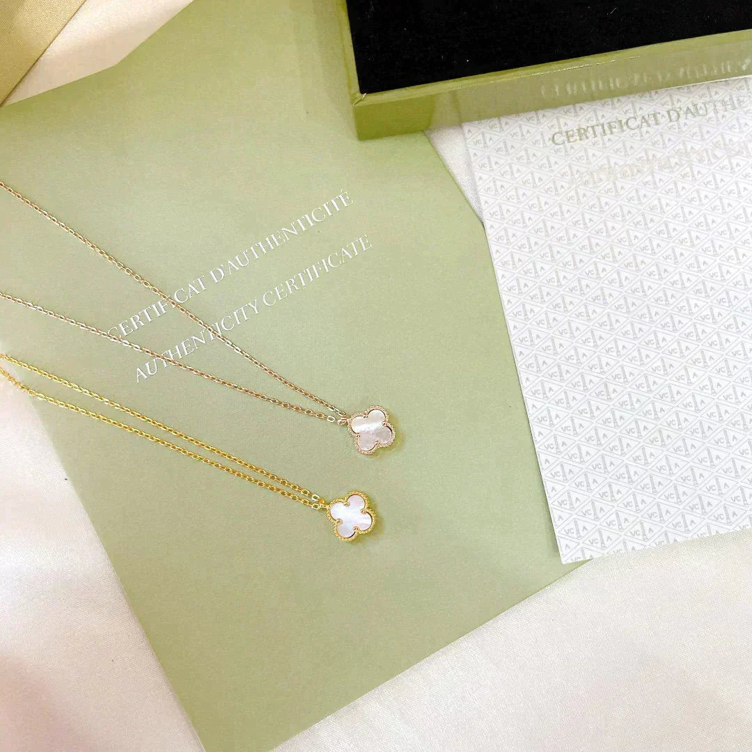 [Imperial] CLOVER MINI 9.5MM WHITE MOTHER-OF-PEARL NECKLACE