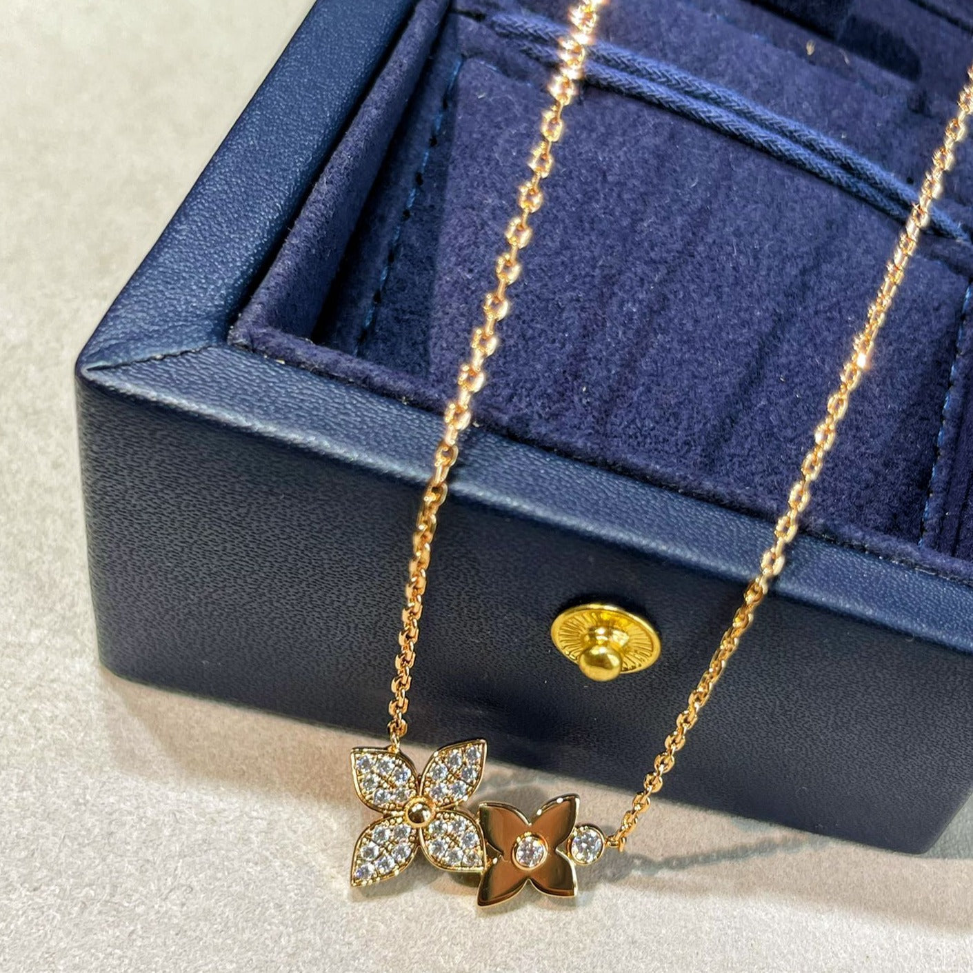 [Imperial] STAR BLOSSOM NECKLACE PINK GOLD DIAMONDS
