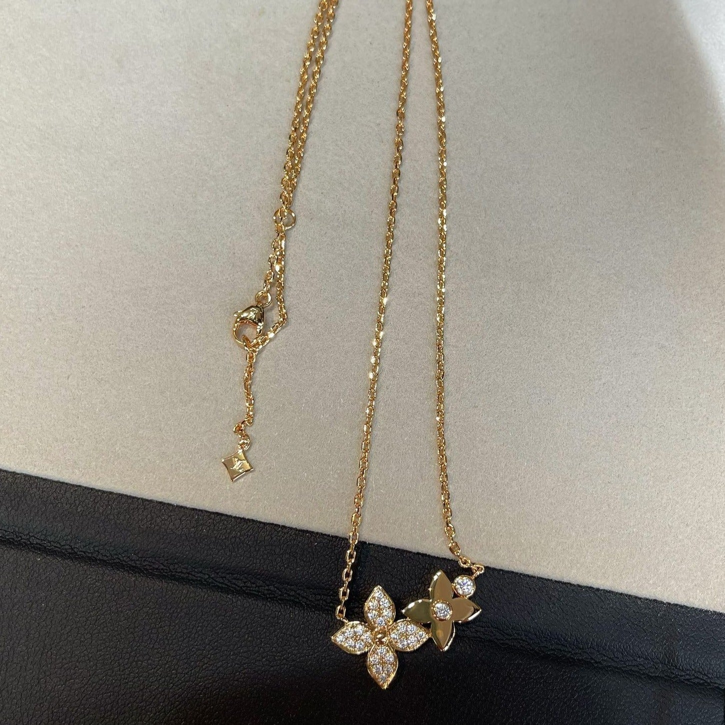 [Imperial] STAR BLOSSOM NECKLACE PINK GOLD DIAMONDS