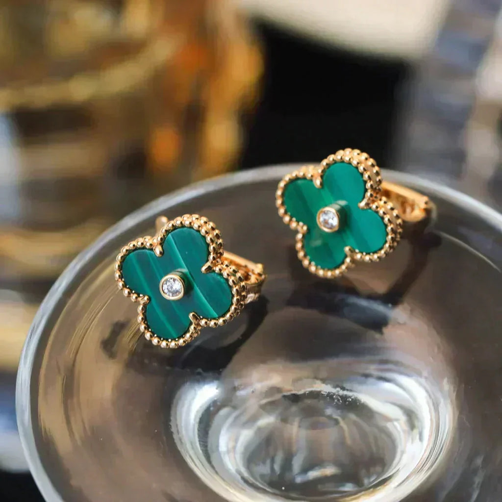 [Imperial] CLOVER MEDIUM 1 MOTIFS MALACHITE DIAMOND EARRINGS