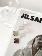 [Imperial] CLOVER 3 MOTIFS CHALCEDONY DARK MOP SILVER EARRINGS