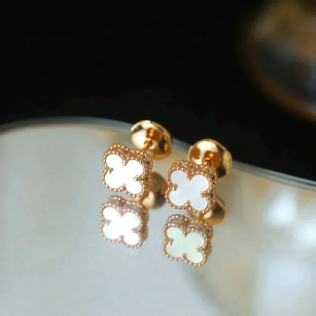 [Imperial] CLOVER MINI 9.5MM WHITE MOP EARRINGS