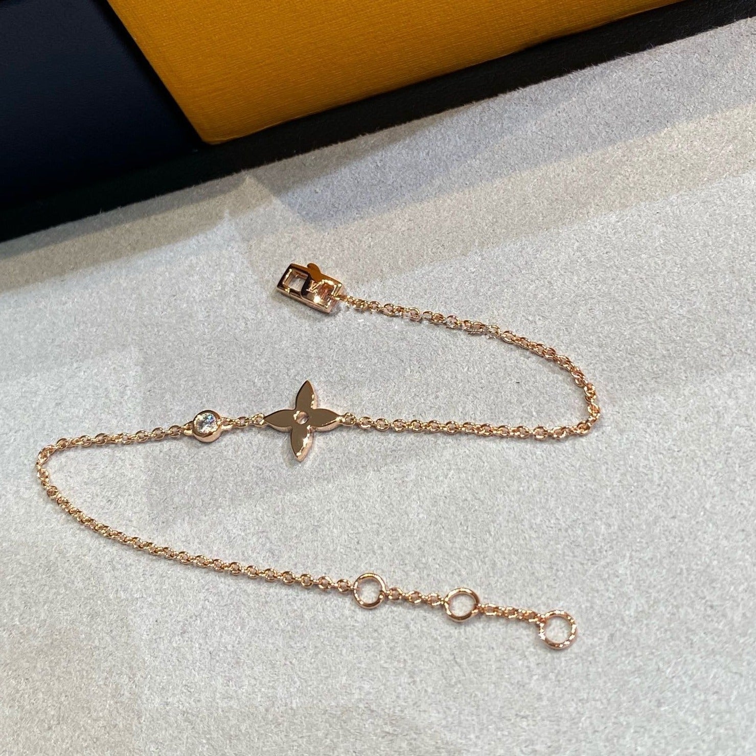 [Imperial] STAR DIAMOND PINK GOLD BRACELET